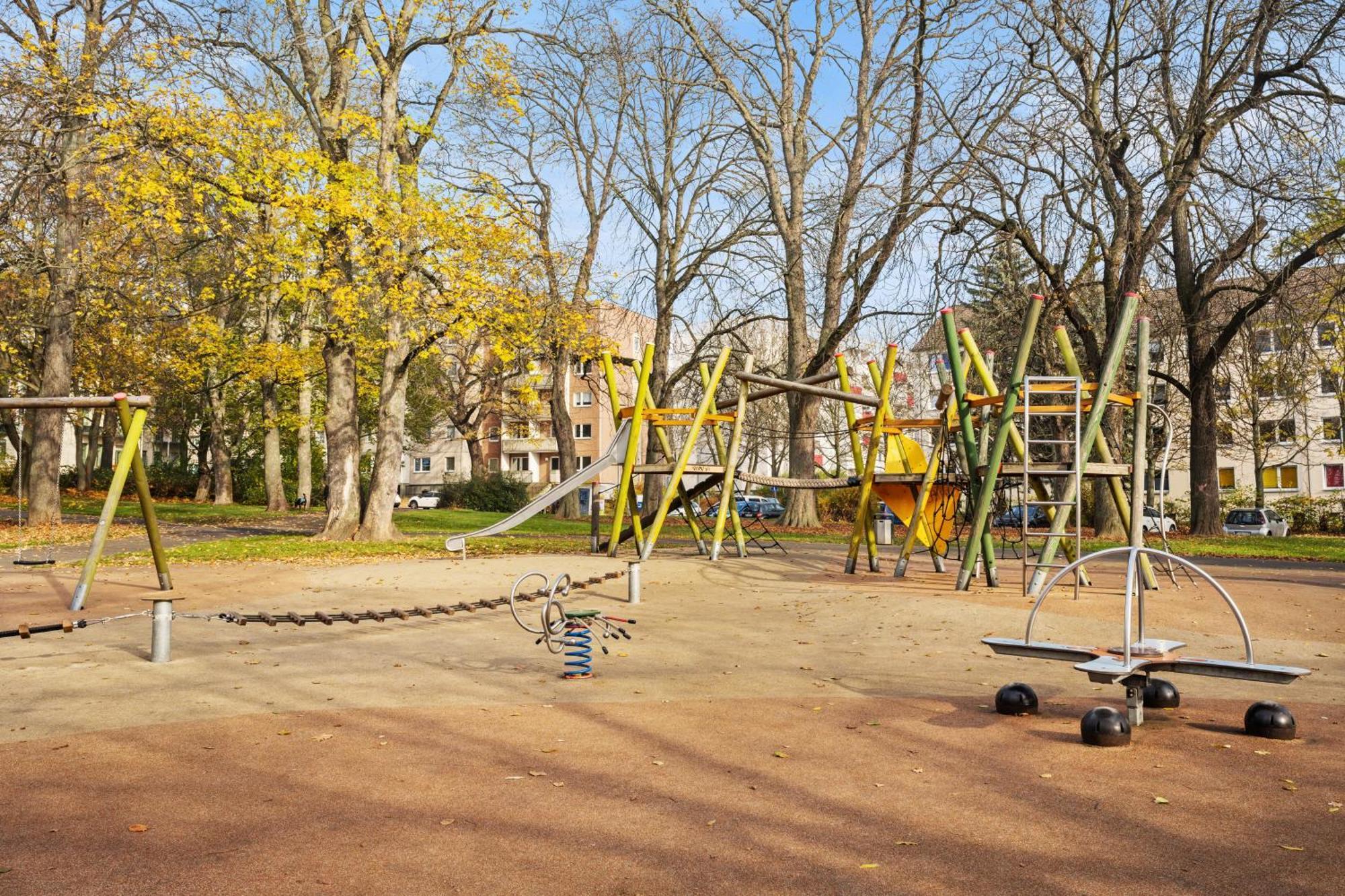 Edler Wohnraum Disney Marvel Studio Mit Balkon, Boxspringbett, Kaffeevollautomat, Lift & Parkplatz Chemnitz Zewnętrze zdjęcie