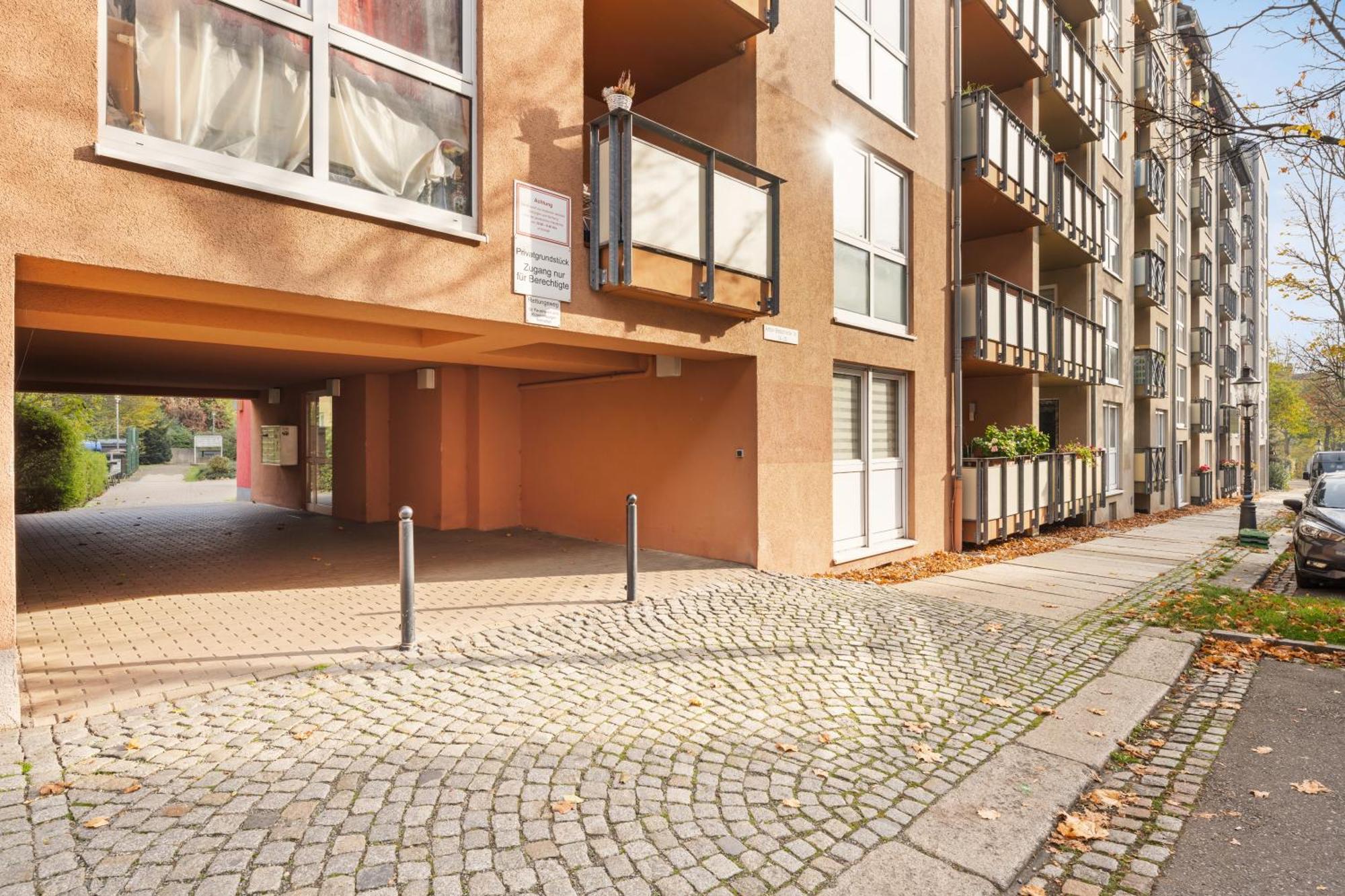 Edler Wohnraum Disney Marvel Studio Mit Balkon, Boxspringbett, Kaffeevollautomat, Lift & Parkplatz Chemnitz Zewnętrze zdjęcie
